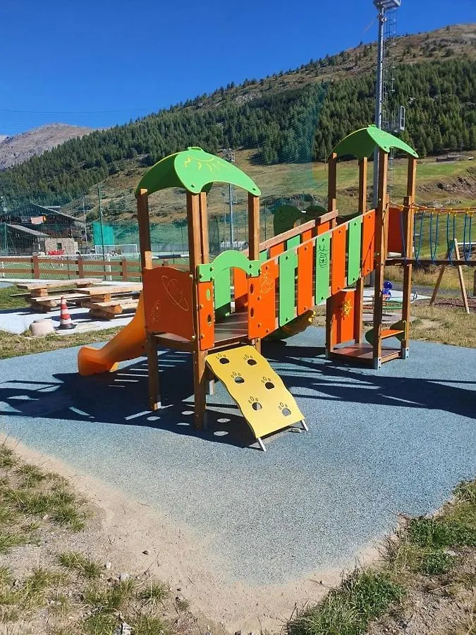 Pianeta Oro Chalet Allegra Λιβίνιο 0*,  Ιταλία